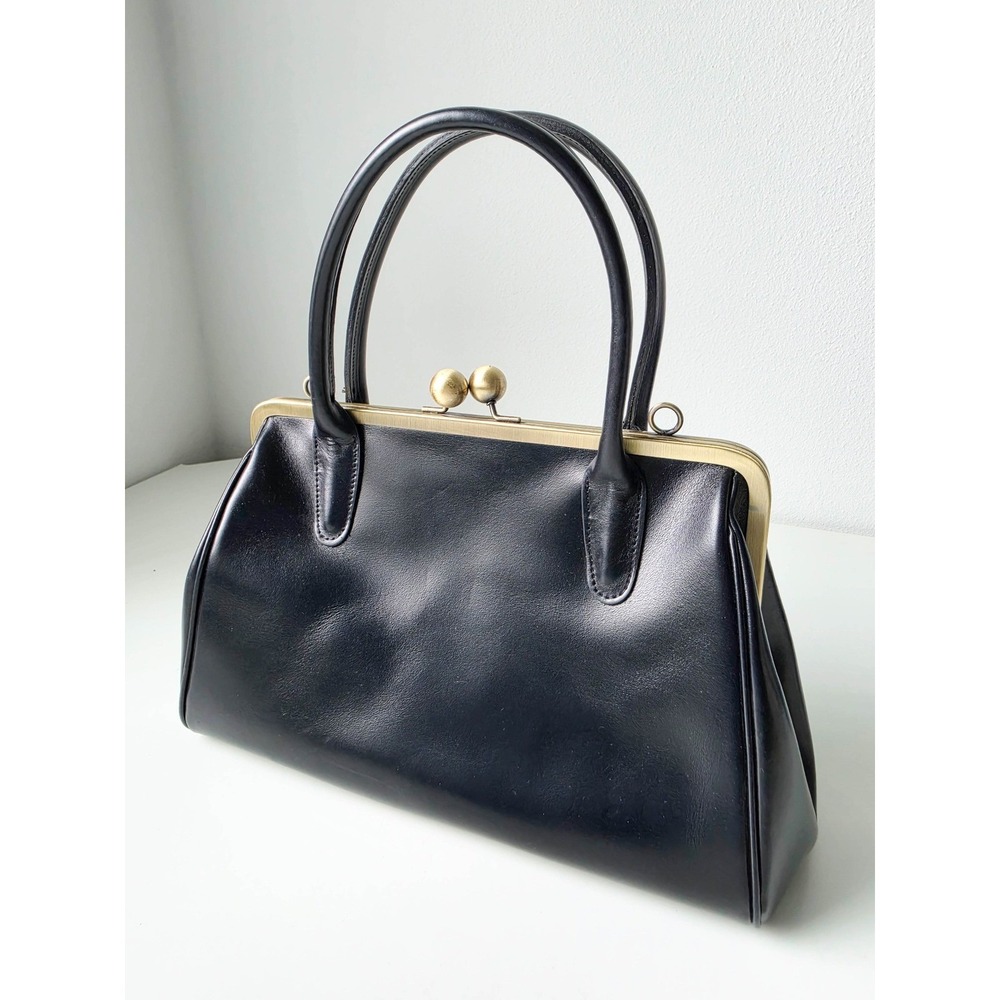"Sophie" Retro Leather Kisslock Handbag in black by Taschenkinder - Picture 2 of 8